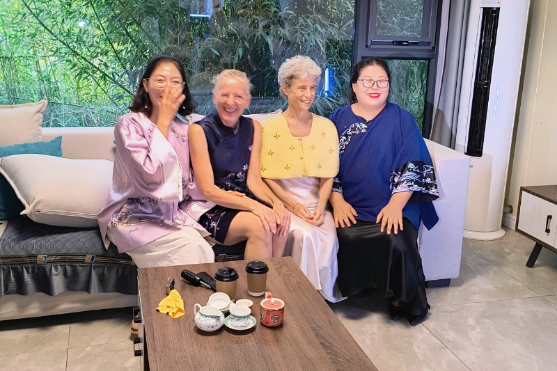 Feinste Chinesische Gewänder